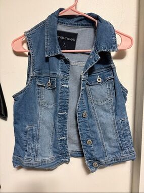 Maurices Two-Tone Denim Vest in Light Blue